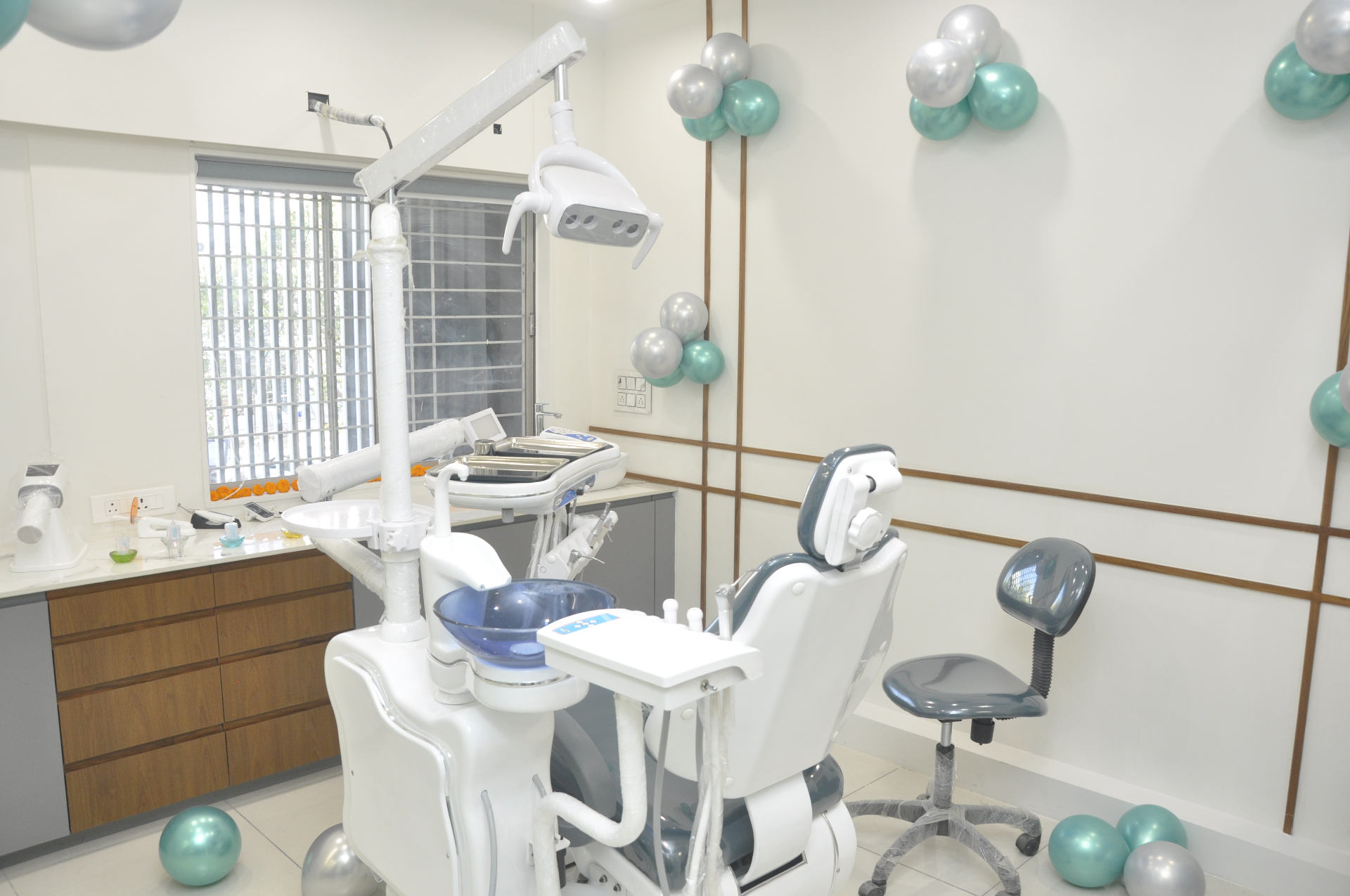 Modern dental operatory at Shrivay